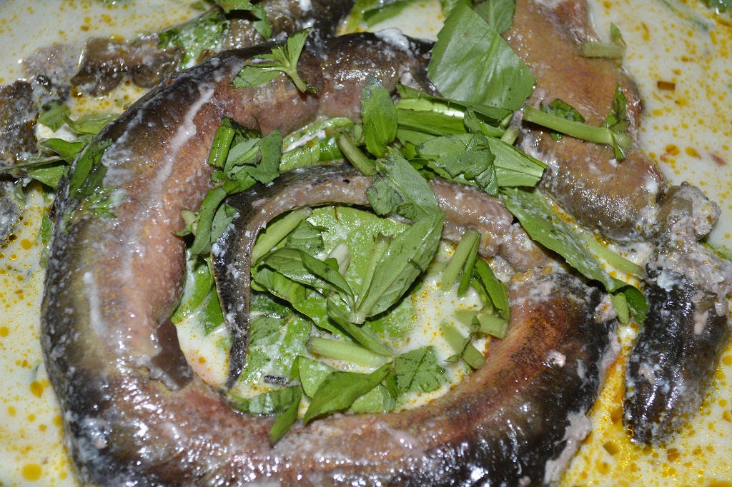 lẩu lươn nấu mẻ